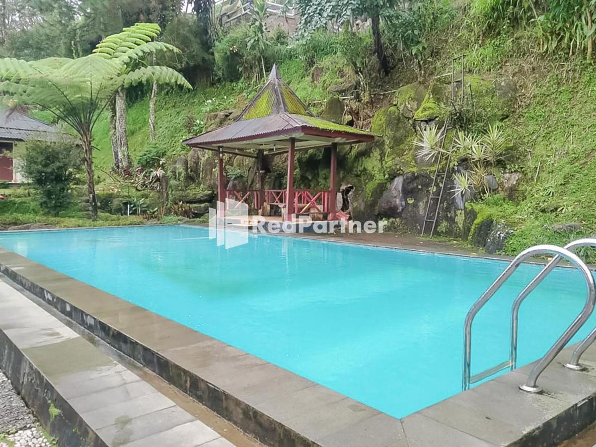 Pertiwi Village Redpartner Paragajen Exterior photo